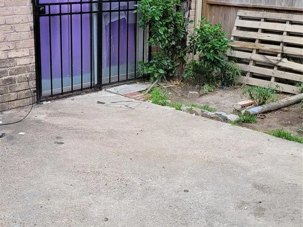 137 Casa Grande Dr #137, Houston, TX 77060