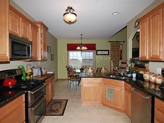 5th image of 14742 S Aster Ln