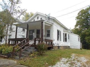 634 Beach Ave, Cambridge Springs, PA 16403