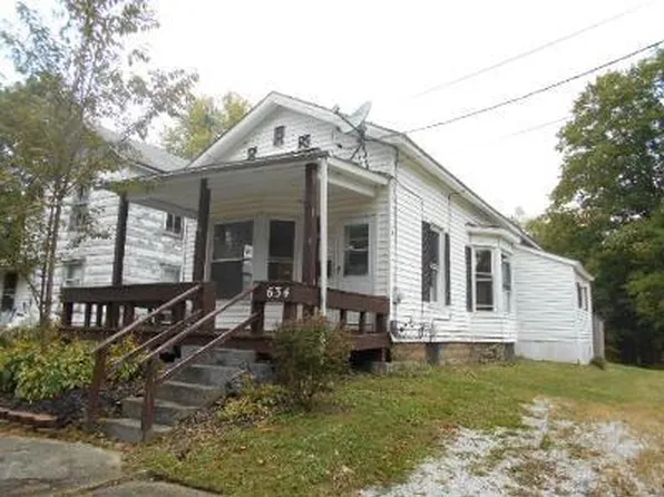 634 Beach Ave, Cambridge Springs, PA 16403