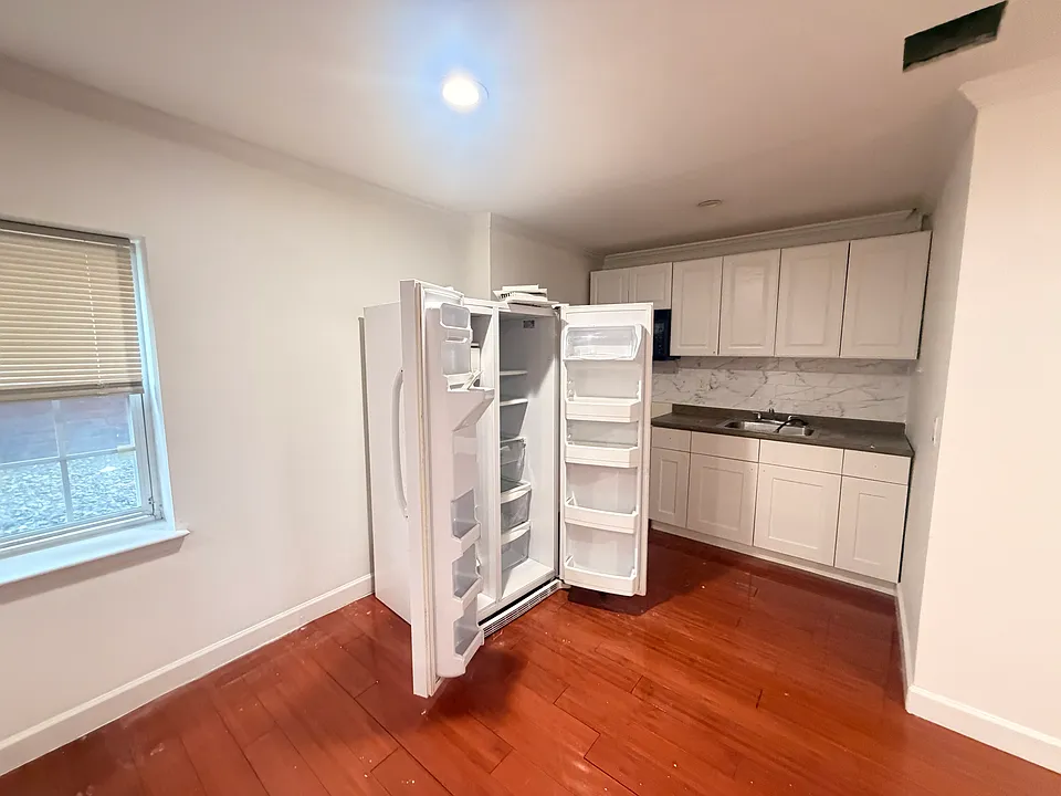 29 Prospect St #1