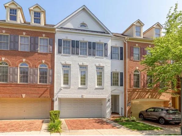 407 Oak Knoll Ter, Rockville, MD 20850