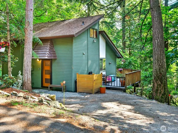 16 Sandalwood Circle, Bellingham, WA 98229