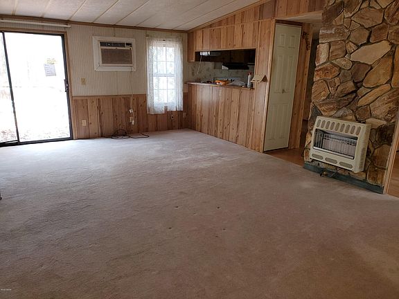 2nd image of 533 Giles Rd