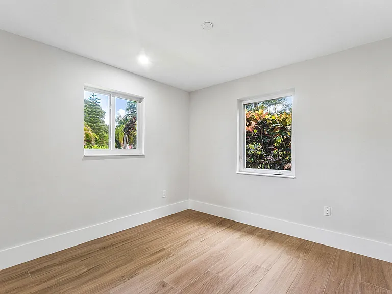 945 Westwind Dr — Photo 23