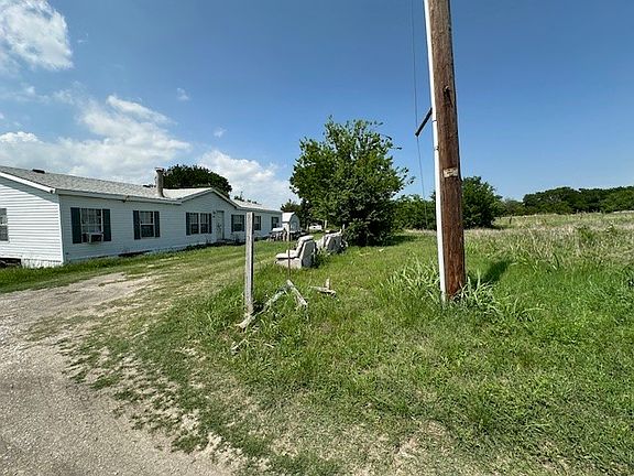 4th image of 1150 County Road 490