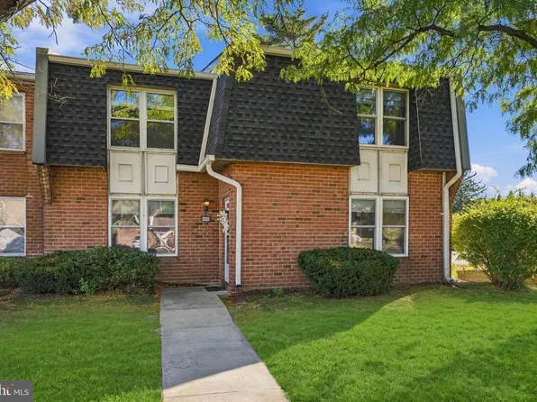 2016 Harbour Dr E, Palmyra, NJ 08065
