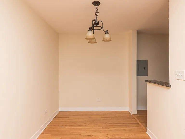 620 W Wrightwood Ave #3 — Photo 4