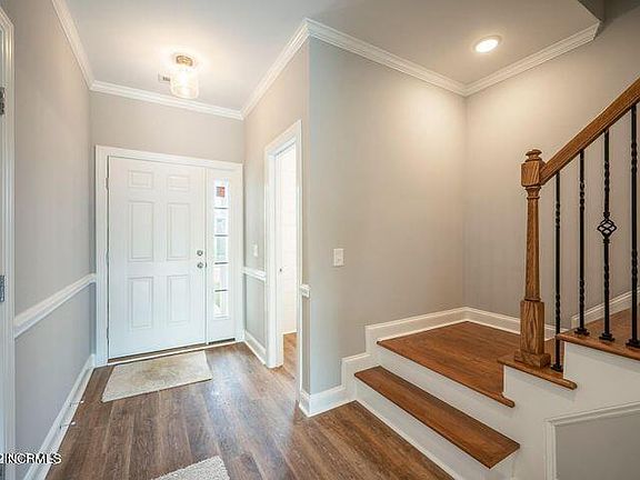 4th image of 3513 Richter Way #B