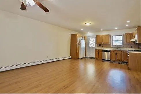136 Essex St #3 — Photo 7
