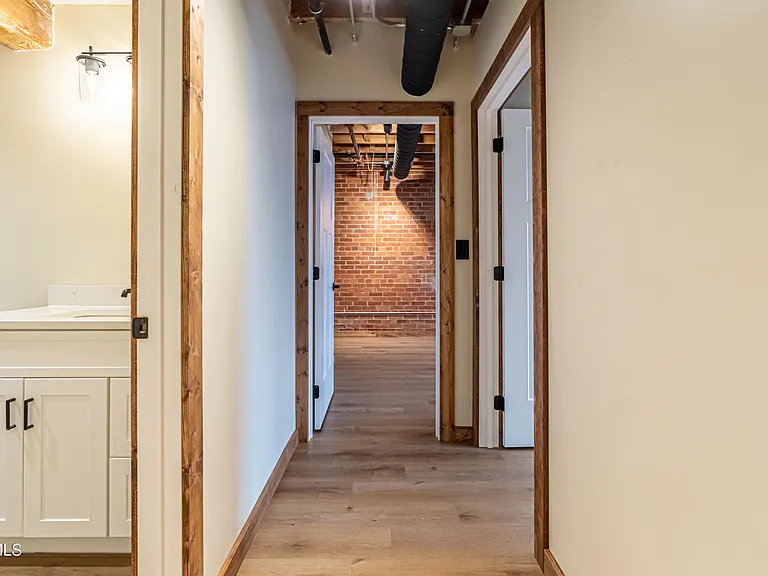 453 E Main St #200 — Photo 9