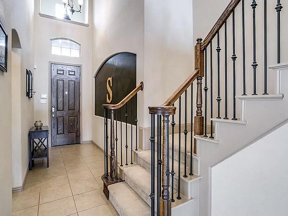 4th image of 1208 Realoaks Dr