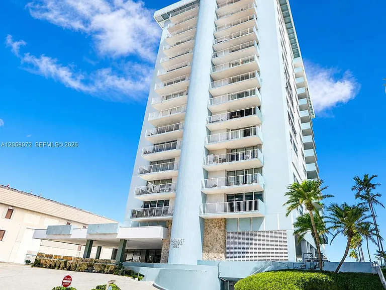 5838 Collins Ave #5G — Photo 2