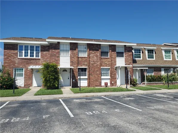 864 Courtington Ln #4, Fort Myers, FL 33919