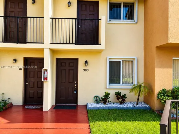 550 NW 82nd Ct APT 383, Miami, FL 33126