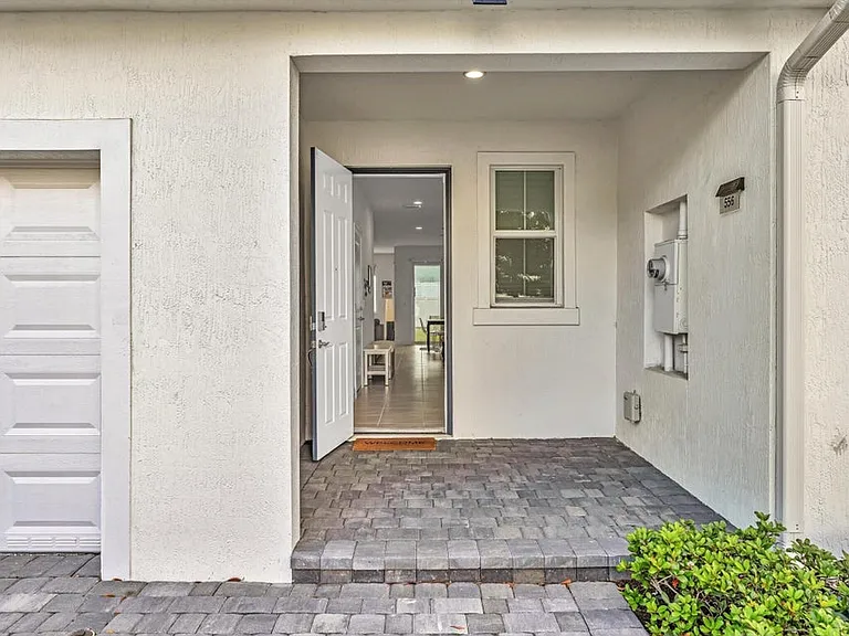 556 Sanderling Cir #0 — Photo 4