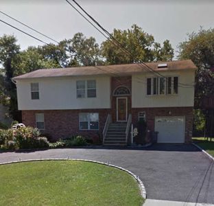 152 Woodrow Pkwy, West Babylon, NY, 11704