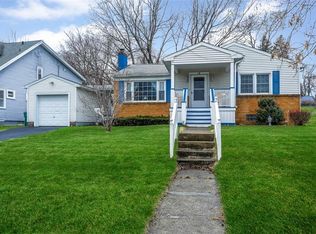 83 Garden Dr, Rochester, NY 14609