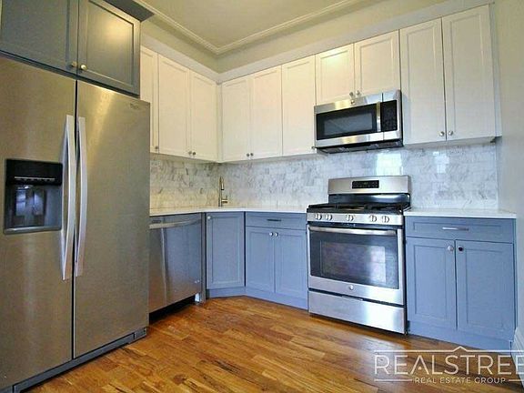 4th image of 1391 Dean St APT 2W