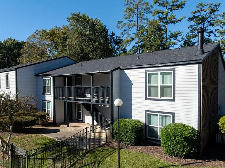 Parkhaven Apartments — Photo 16
