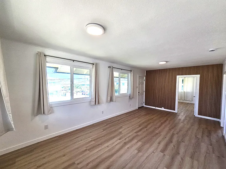555 12th Ave #A — Photo 6
