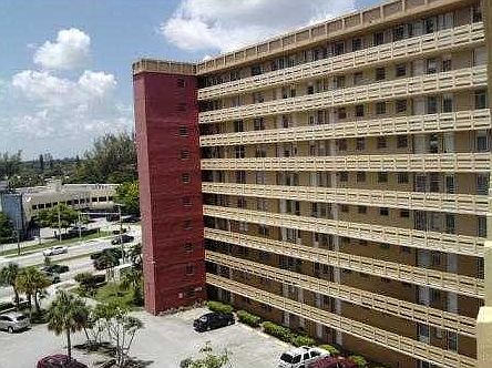 1st image of 1401 NE Miami Gardens Dr APT 593