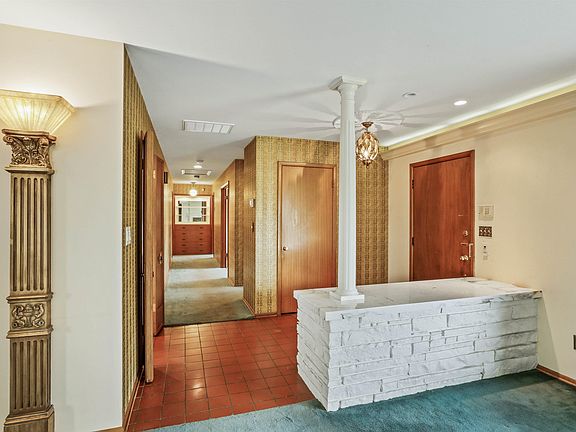 5th image of 2303 W Gordon Ave