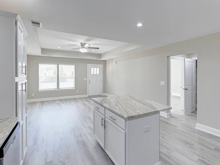 913 N Lemacks St — Photo 18