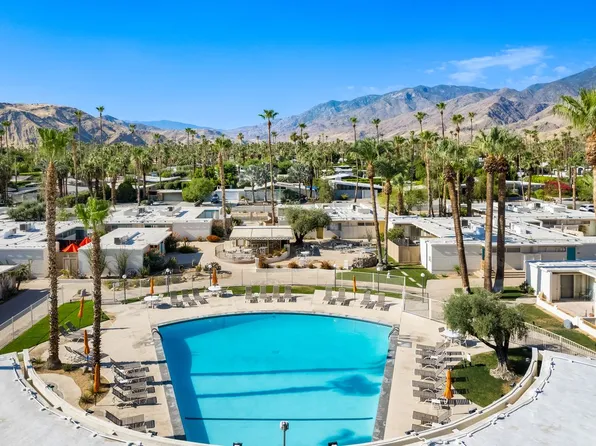 1111 E Palm Canyon Dr, Palm Springs, CA