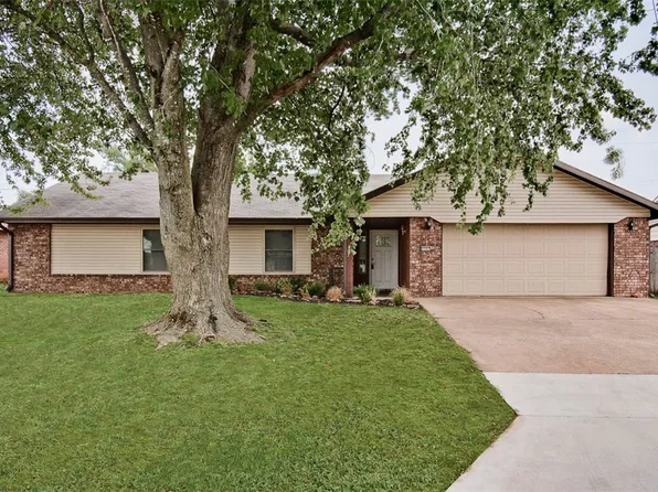 1703 SE P St, Bentonville, AR 72712