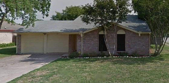 2nd image of 443 Stonehenge Dr