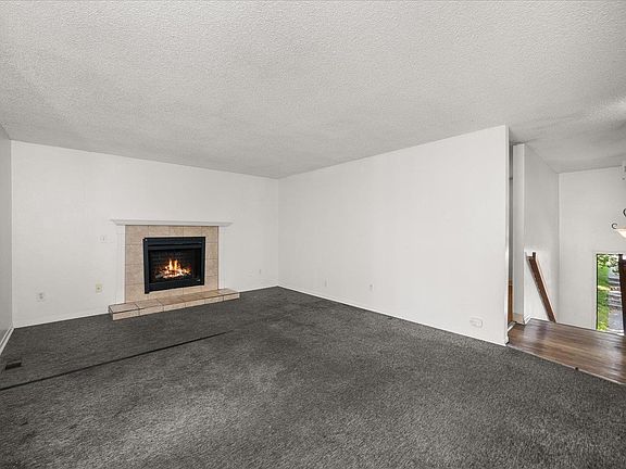 4th image of 3508 E Grace Ave