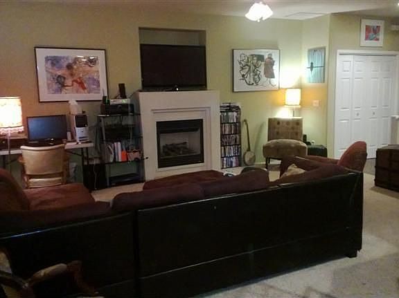 5th image of 337 N De Anjou Ave