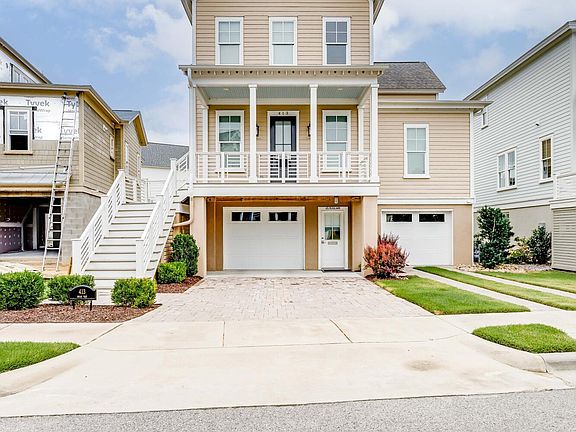 3rd image of 413 Moss Way