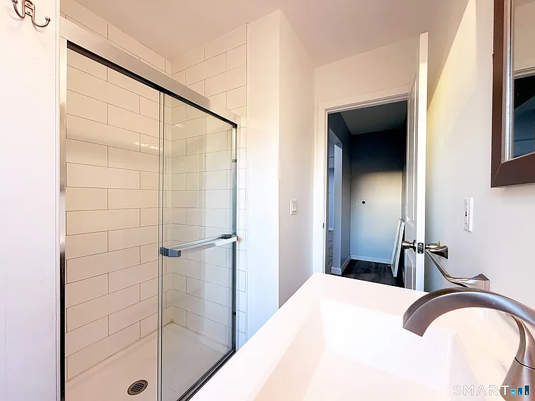 308 Alden Ave #B — Photo 17