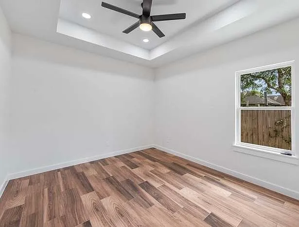 34669 Saint Simone Ave — Photo 16