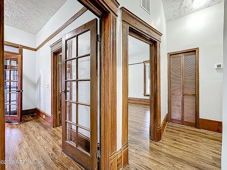 138 E Duval St — Photo 13