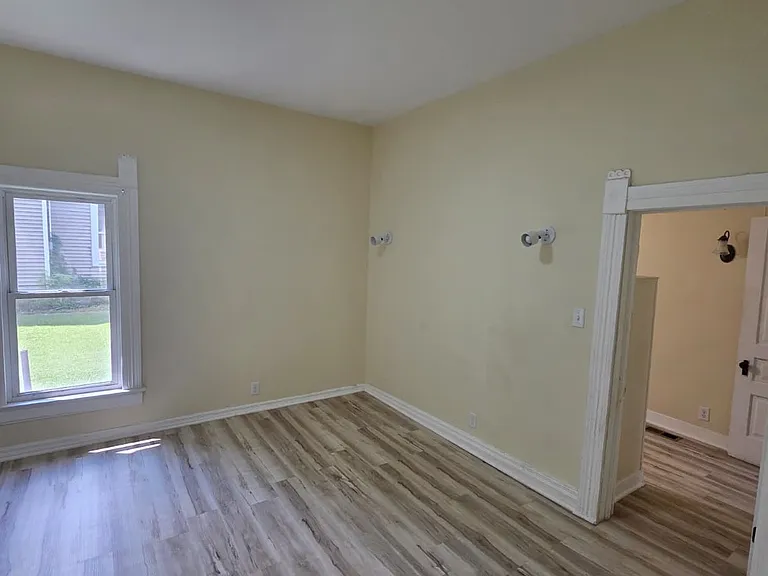 900 W Taylor St — Photo 4