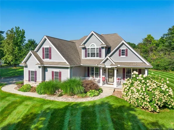 215 Main Street, Glastonbury, CT 06073