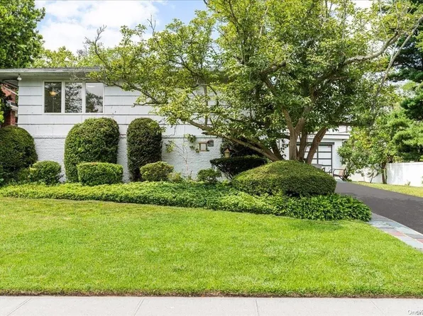 567 Westwood Road, Woodmere, NY 11598
