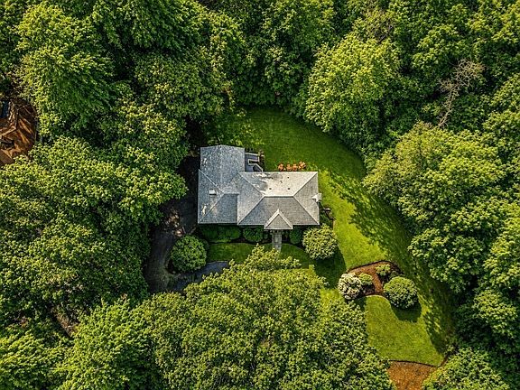 3rd image of 25 Laxfield Rd