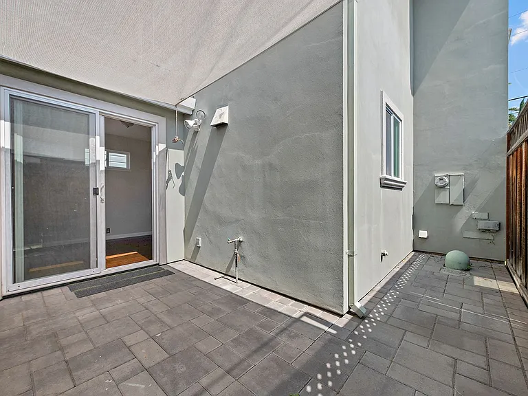 127 N 9th St — Photo 15