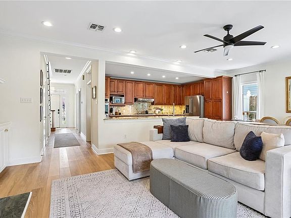 5th image of 132 Athania Pkwy