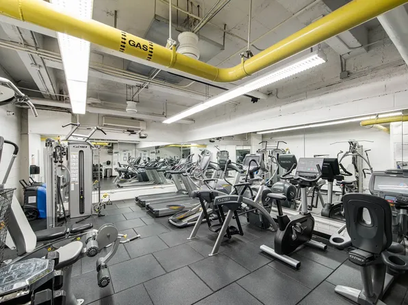 401 East 65th Street image 10 of 12