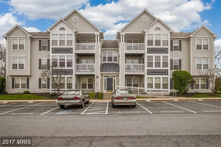 6405 Weatherby Ct APT D photo 1