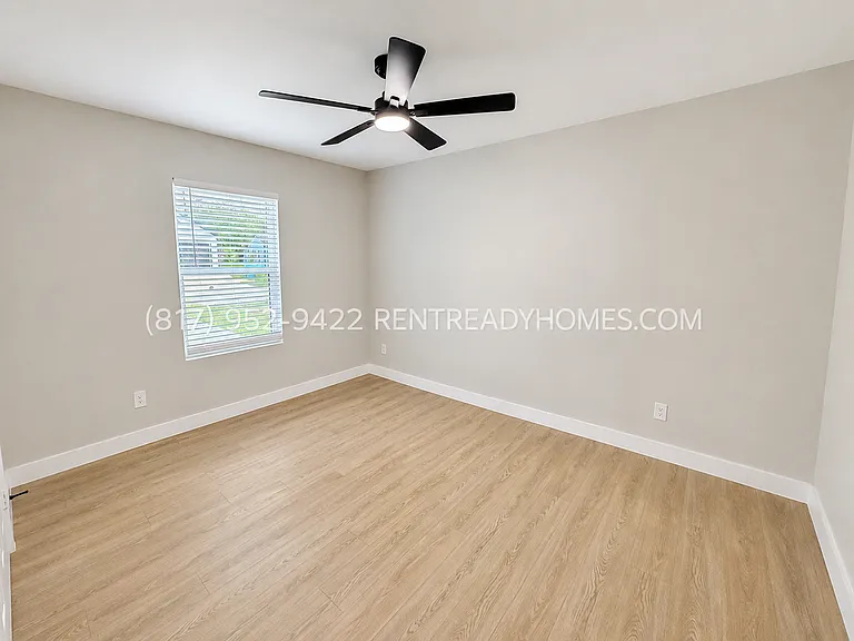 4919 Dickens Rd — Photo 12