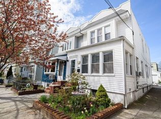 70-04 71st Pl, Ridgewood, NY 11385