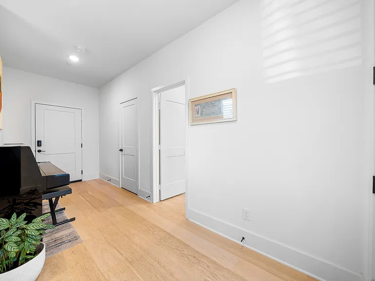 16256 Dawn Way — Photo 3