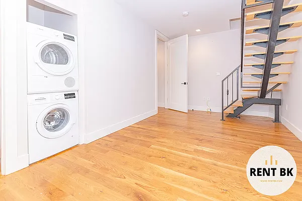 Rented by RENTBK LLC | media 15