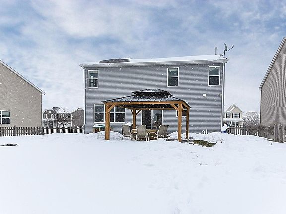 2nd image of 2443 Heron Ln